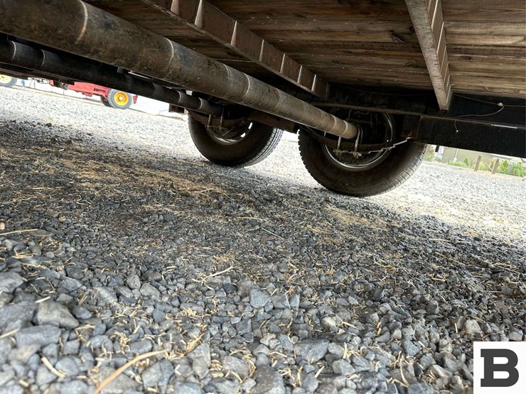 2013-c&b-quality-trailer-works-ct18-6ta-flatbed-trailer-image-22