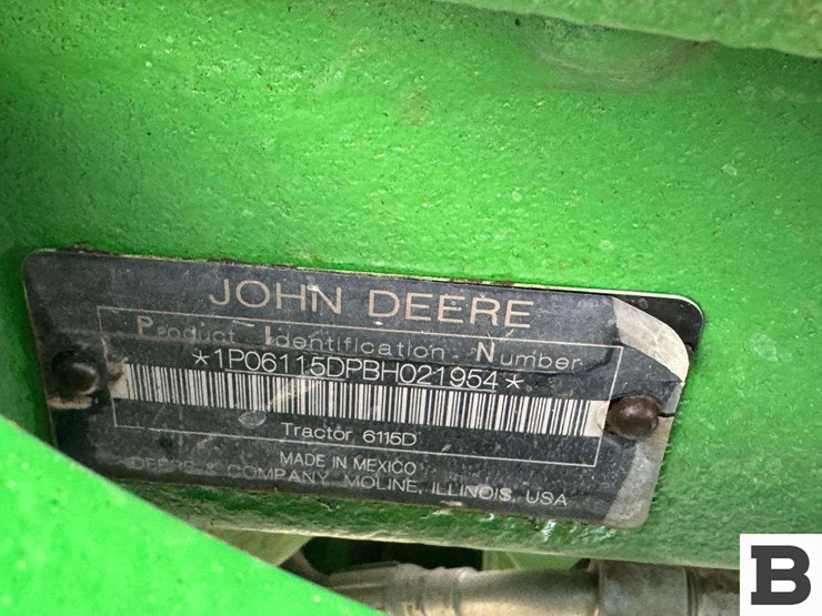 2011-john-deere-6115d-image-30