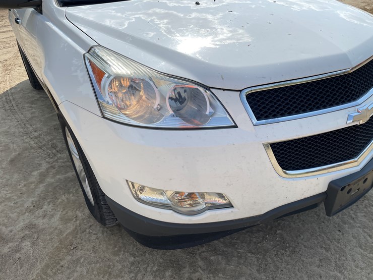 2012-chevrolet-traverse-ls-image-12