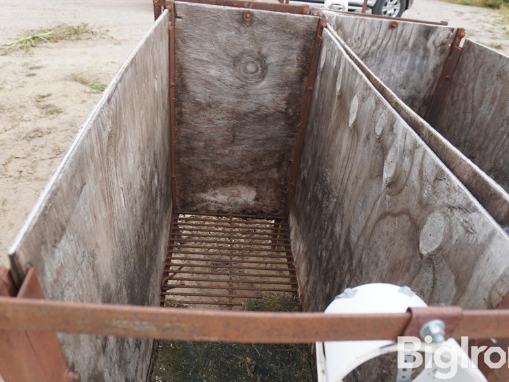 raised-calf-crates-image-18