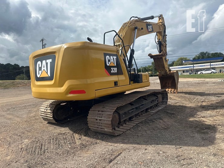 2019-caterpillar-320-image-4