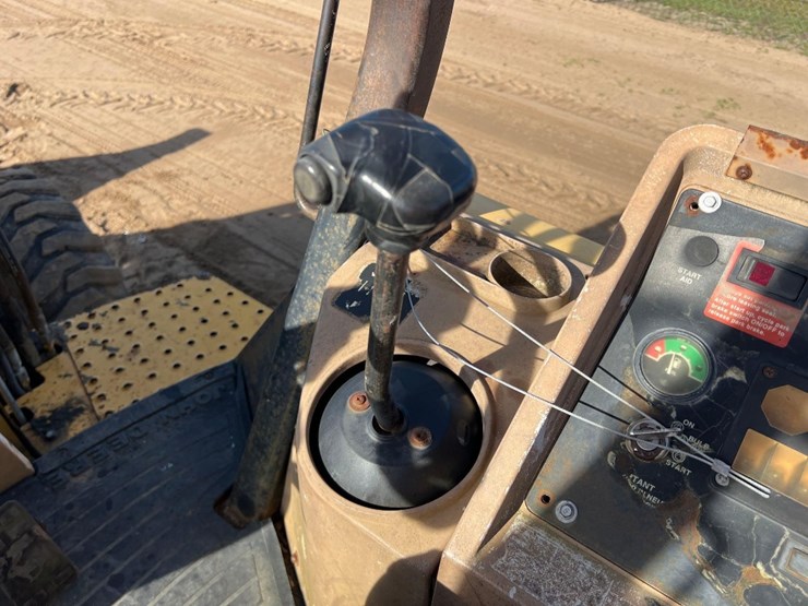 john-deere-310d-image-36
