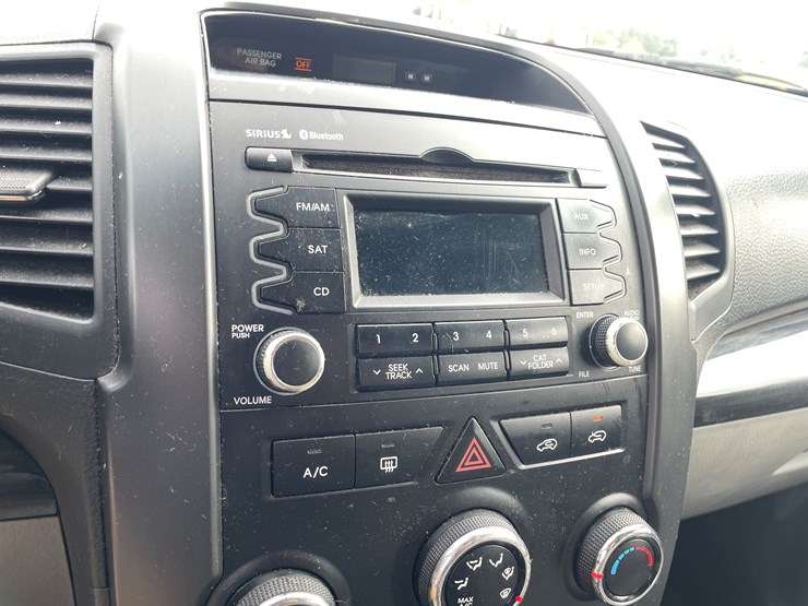 2012-kia-sorento-image-69