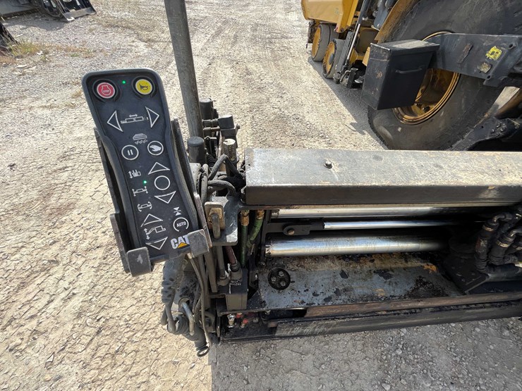 #8612-•-2019-cat-ap100f-asphalt-paver-(aps)-image-119