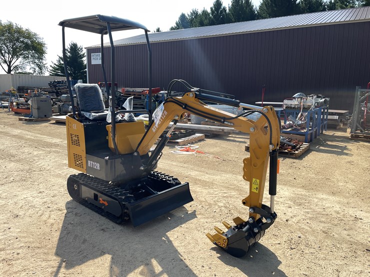 #207-•-new-rt12r-mini-excavator-image-7