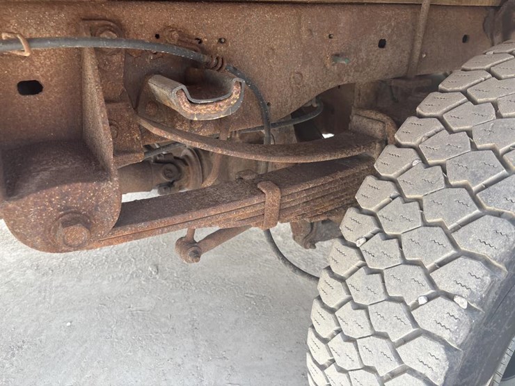 2008-ford-f550-image-27