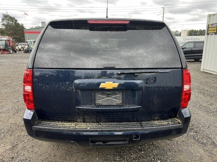 2014-chevrolet-tahoe-image-5