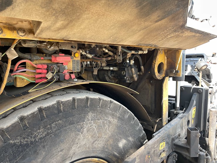 #8612-•-2019-cat-ap100f-asphalt-paver-(aps)-image-21