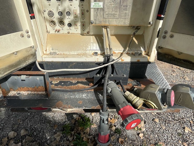 caterpillar-xq125-image-28