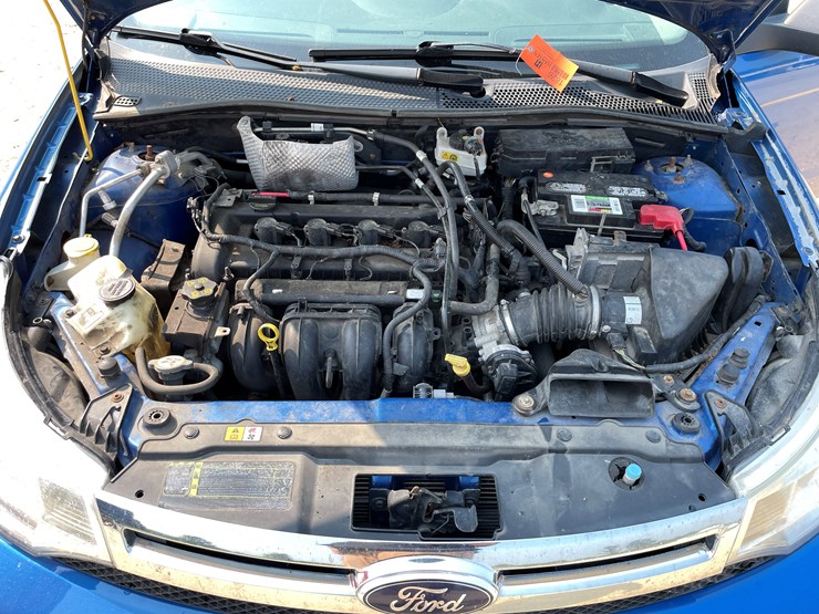 #115-•-2011-ford-focus-(has-wi-title)-image-28