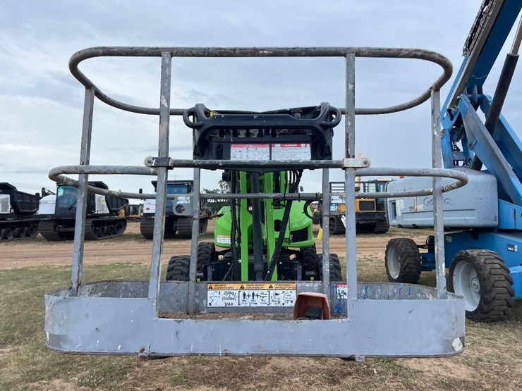nifty-sp64d-4x4-mk2-telescopic/scissor-man-lift-image-21