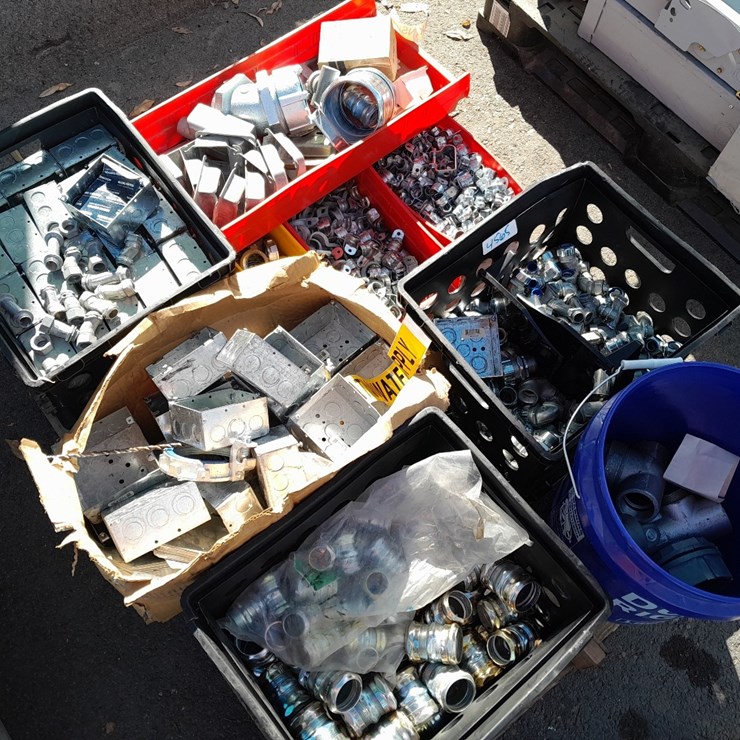 LOT#-113-MISCELLANEOUS ELECTRICAL FITTINGS