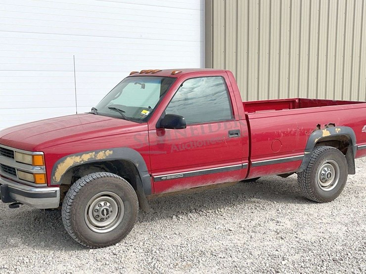 1999-chevrolet-2500-image-2