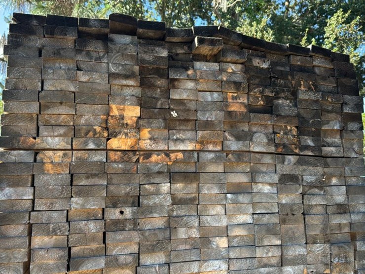 #115-•-cut-pallet-lumber-image-5