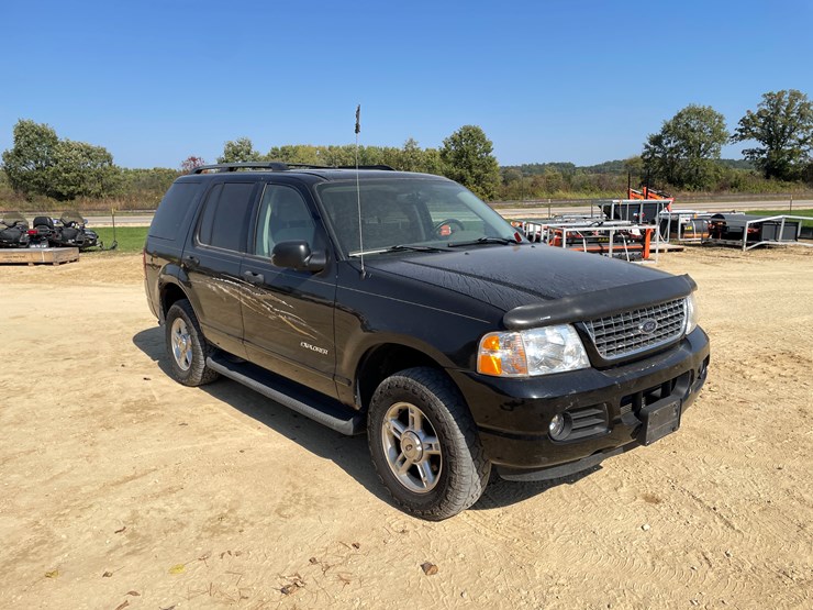 2004-ford-explorer-image-3