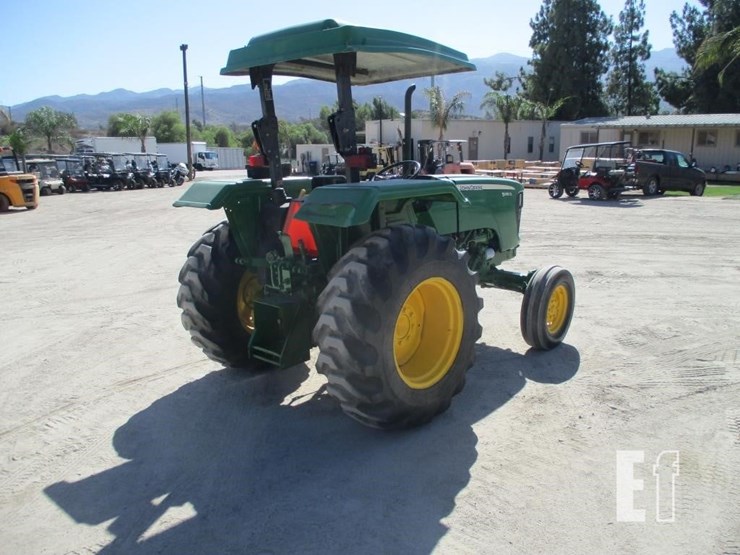 2011-john-deere-5055d-image-3
