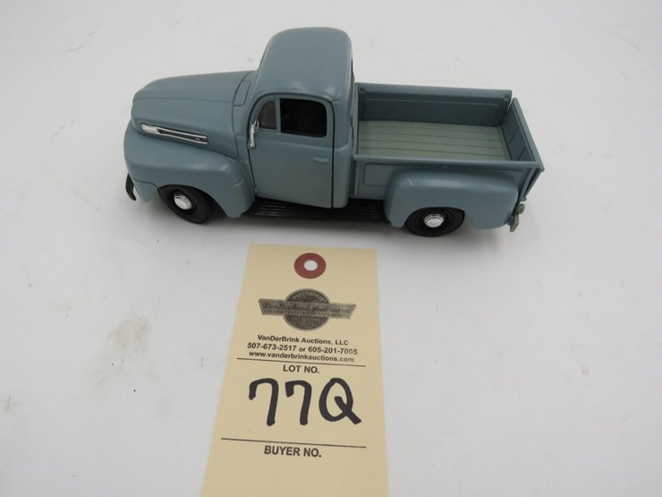 trustworthy-toy-van-and-truck-group-image-2