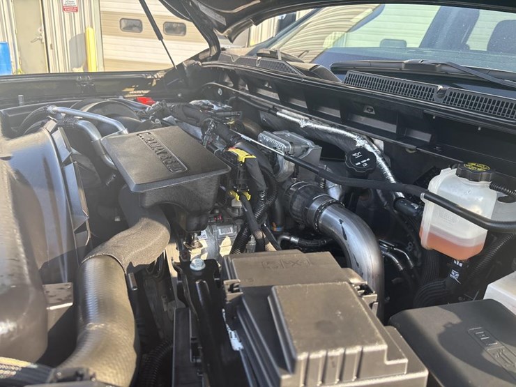 2023-gmc-3500hd-image-21
