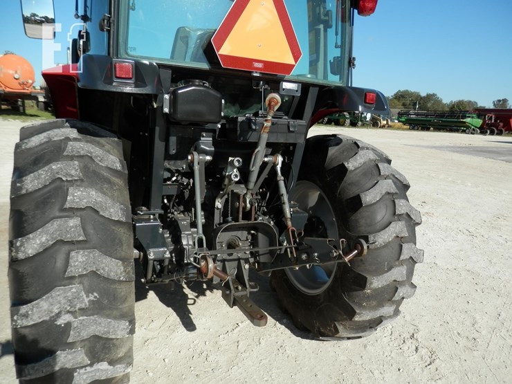 2019-massey-ferguson-1735m-image-10