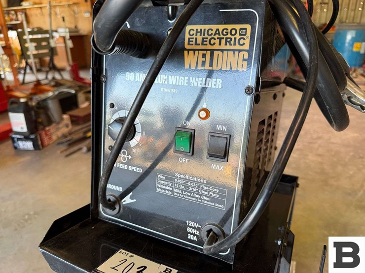 chicago-electric-90-amp-flux-wire-welder-image-8