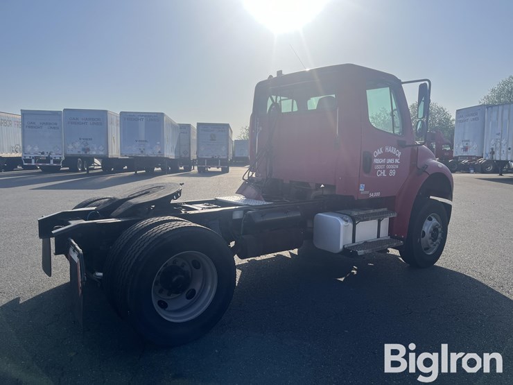 2006-freightliner-m2-truck-tractor-image-5