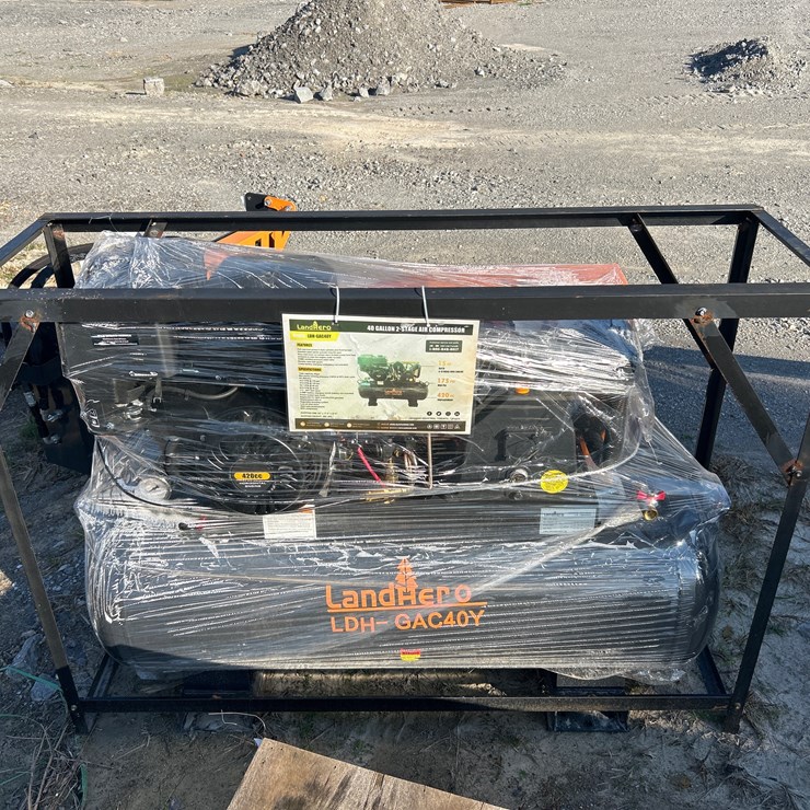 #47 • LANDHERO 40 GALLON TWO STAGE AIR COMPRESSOR