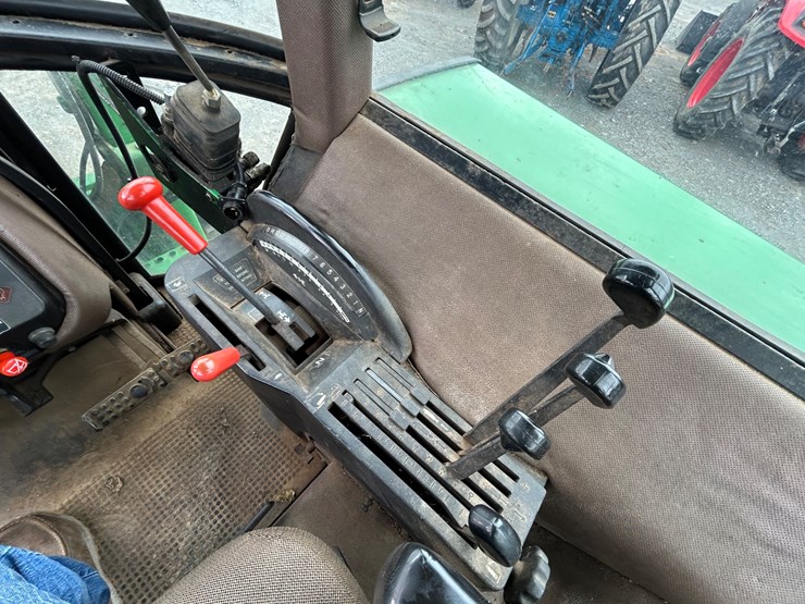 john-deere-4050-image-19