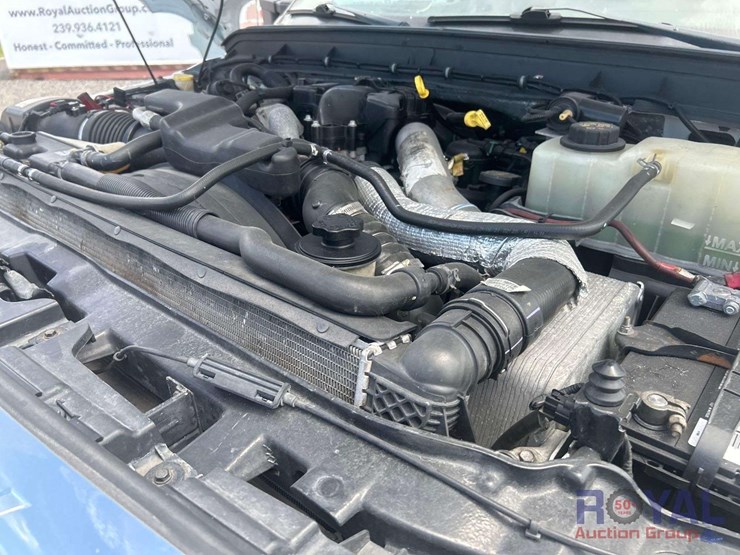 2013-ford-f550-image-12