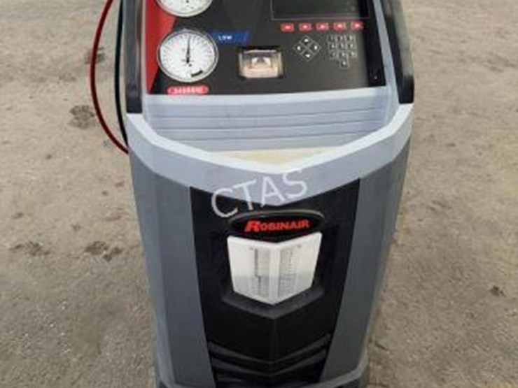 #118-•-robin-air-automotive-ac-service-machine-image-1