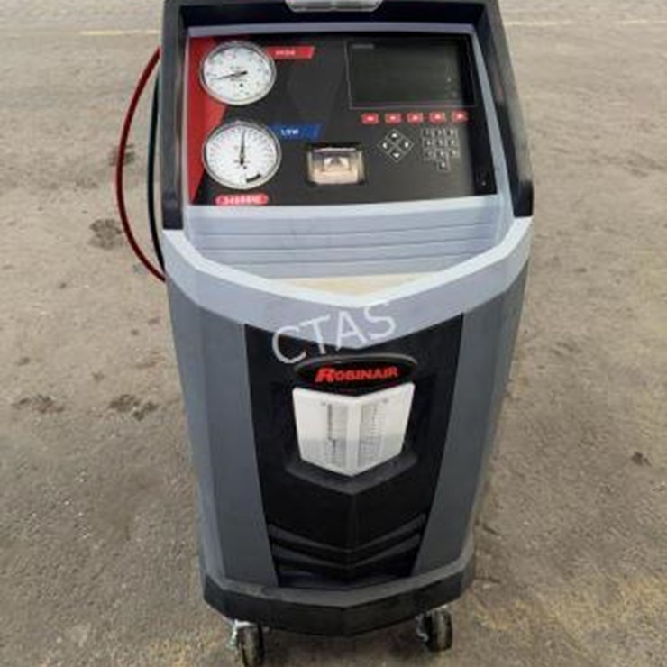 #118 • Robin Air Automotive AC Service Machine