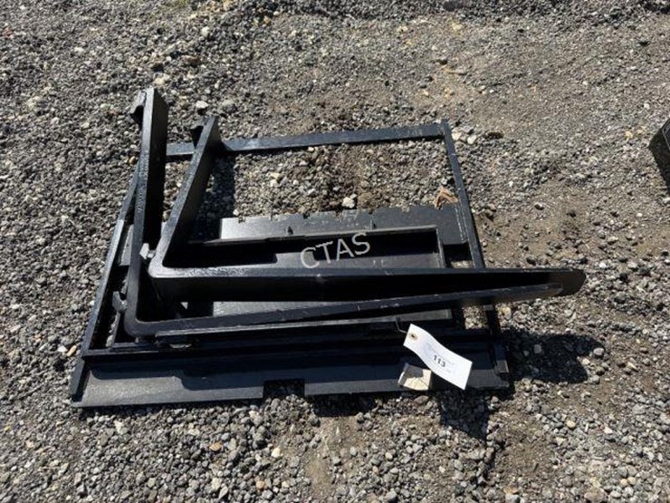 #113-•-mini-skid-steer-fork-lifts-image-1