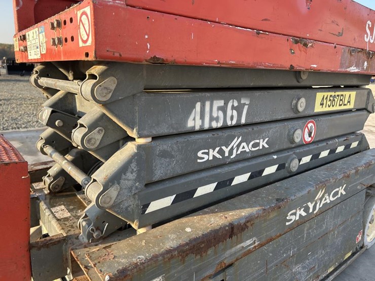 2017-skyjack-sjiii3219-image-12