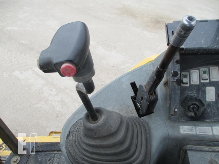 2004-new-holland-lv80-image-10