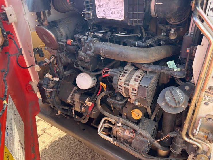2022-bobcat-t595-image-19