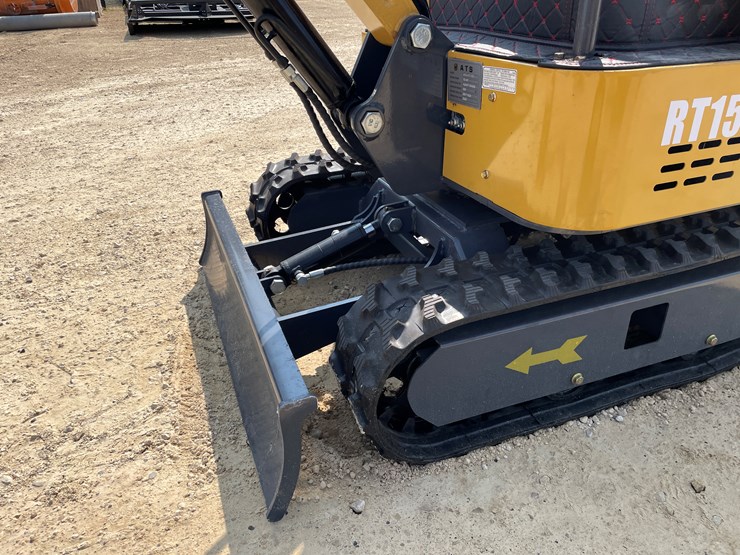 #211-•-new-rt15r-mini-excavator-image-11