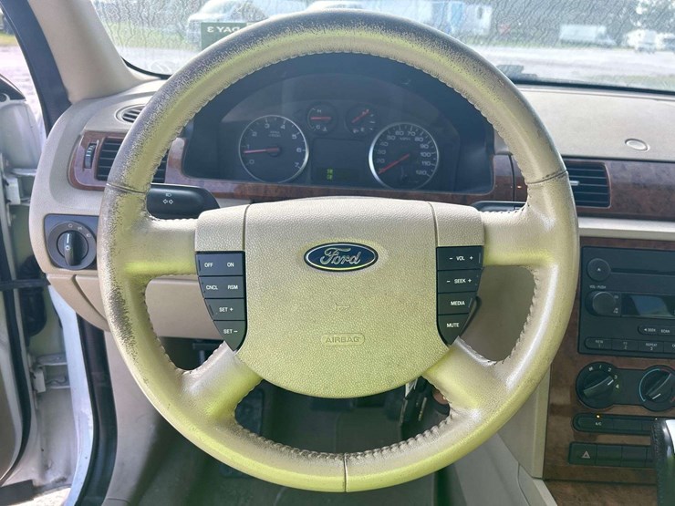 2007-ford-five-hundred-sel-sedan-image-12