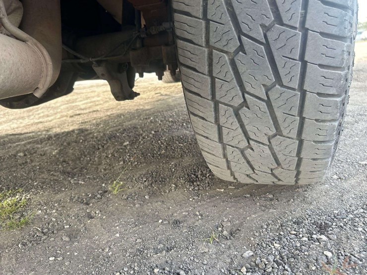 2011-ford-f250-image-32