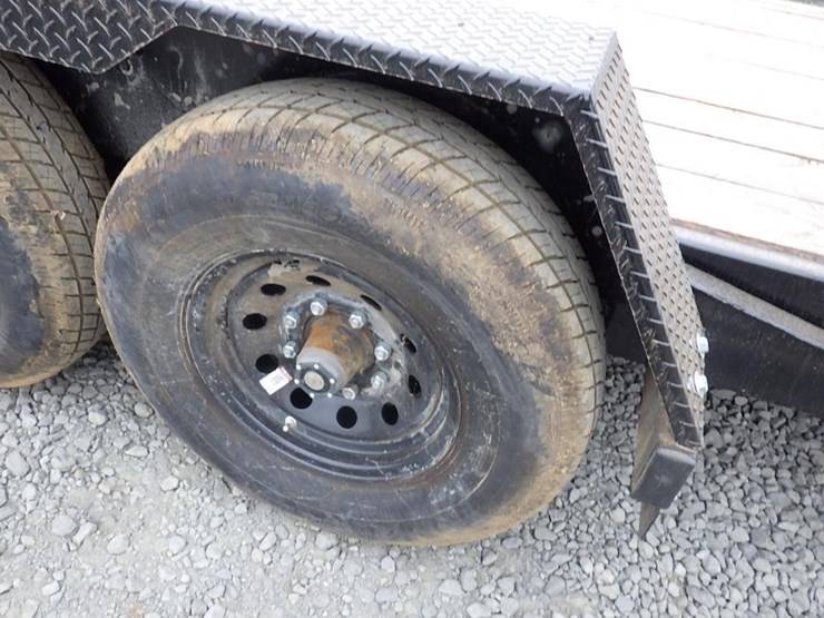 2025-southland-lbat8-23'-t/a-tilt-deck-trailer-image-11