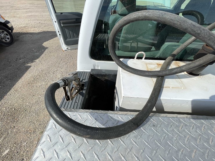 2011-ford-f250-xl-image-77