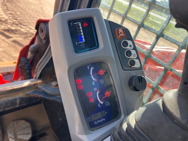 kubota-svl95-2s-image-27