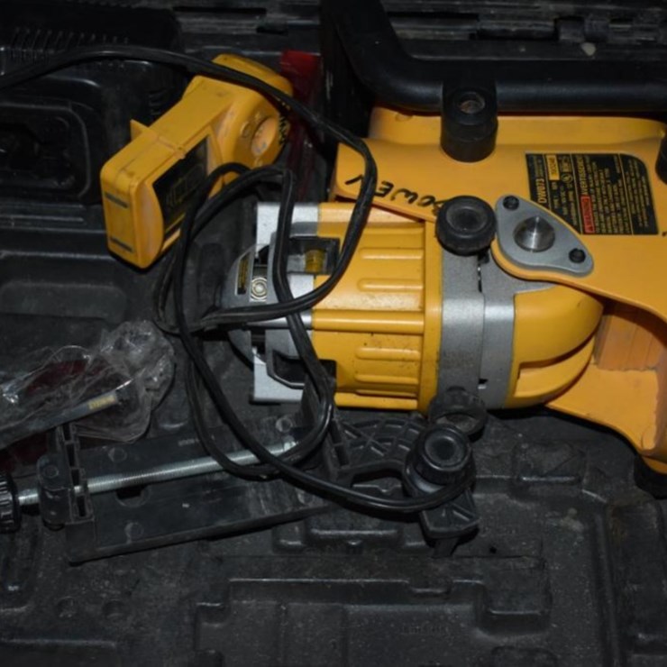 DeWALT Transit