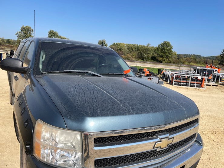 2010-chevrolet-silverado-1500-image-13