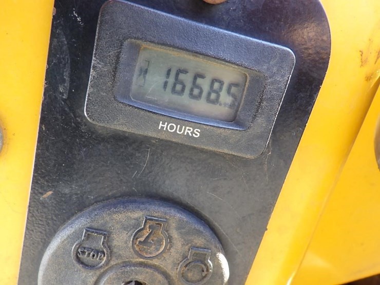 2013-morbark-320-skid-steer-tracked-loader-image-18
