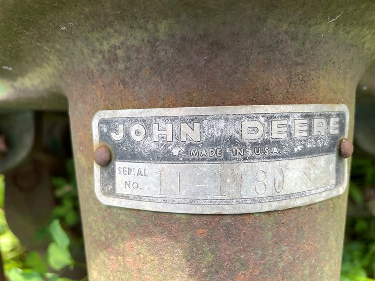 john-deere-11-image-12
