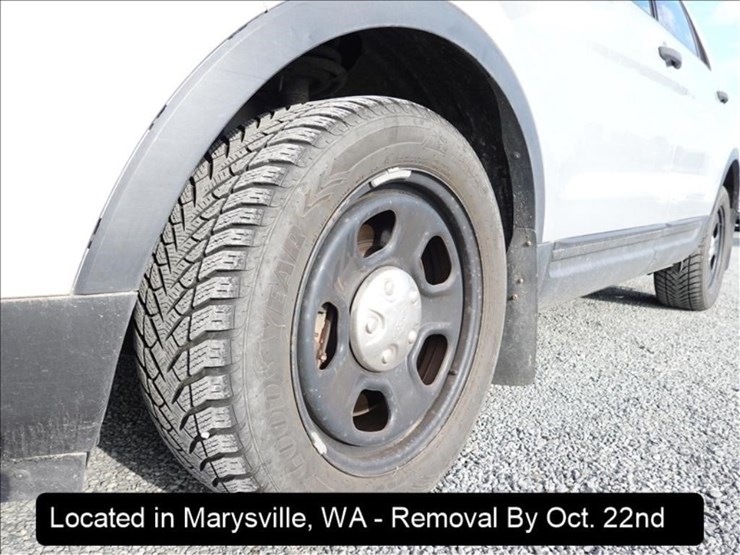 2013-ford-explorer-image-16