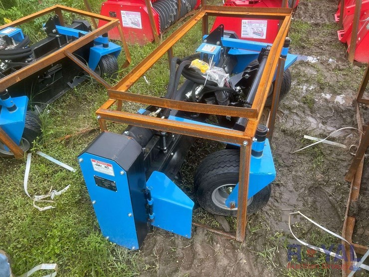 2025-raytree-rmc78-hydraulic-78in-soil-conditioner-skid-steer-attachment-image-1