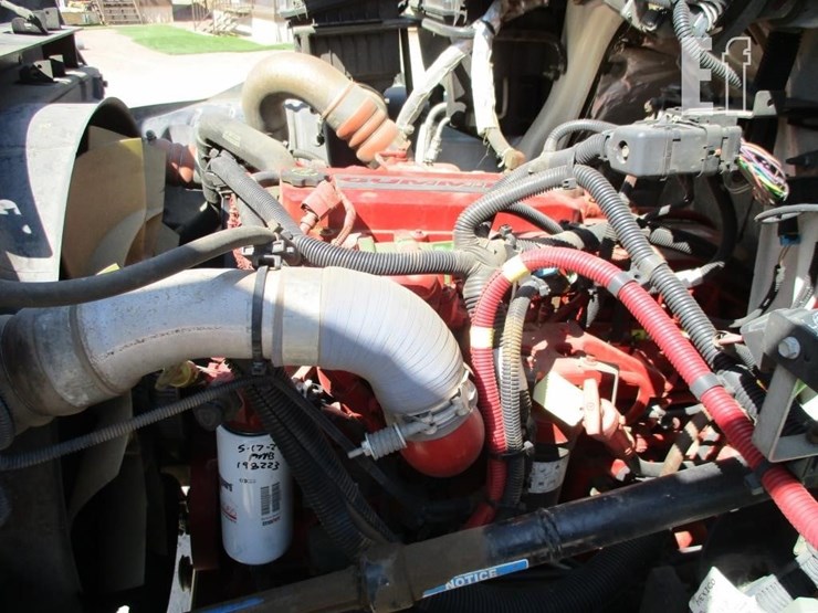 2016-international-durastar-4300-image-6