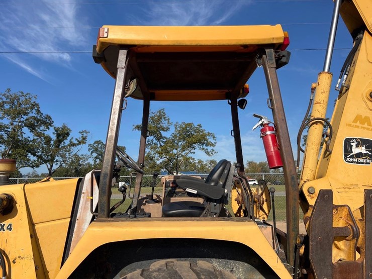 john-deere-310d-image-11