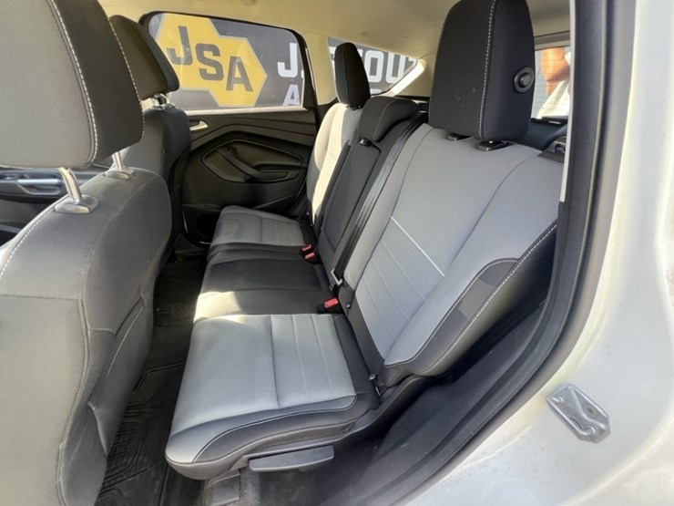 2014-ford-escape-image-22