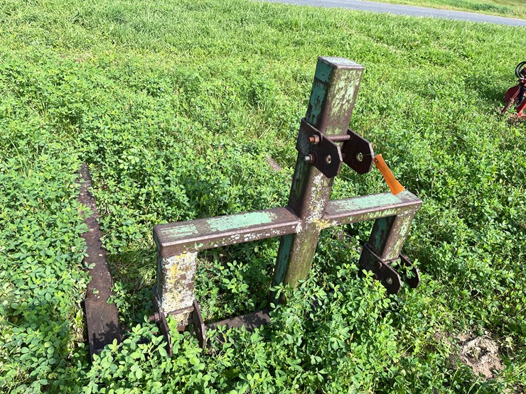 #4448-•-john-deere-large-stack-mover-image-2